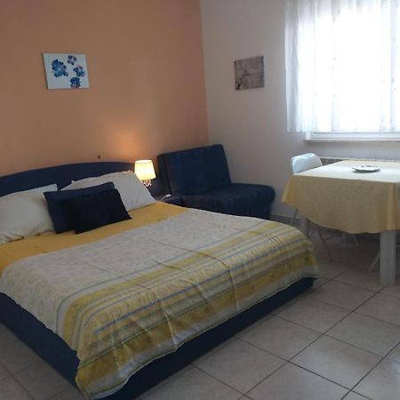 Beach Apartments Nemira Omiš Zewnętrze zdjęcie