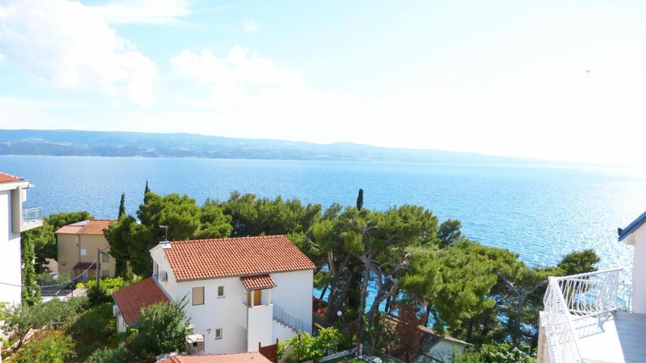 Beach Apartments Nemira Omiš Zewnętrze zdjęcie