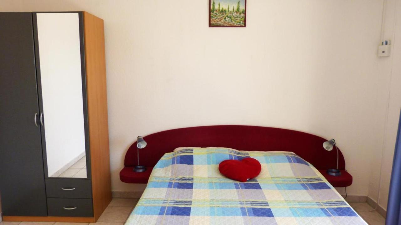 Beach Apartments Nemira Omiš Zewnętrze zdjęcie