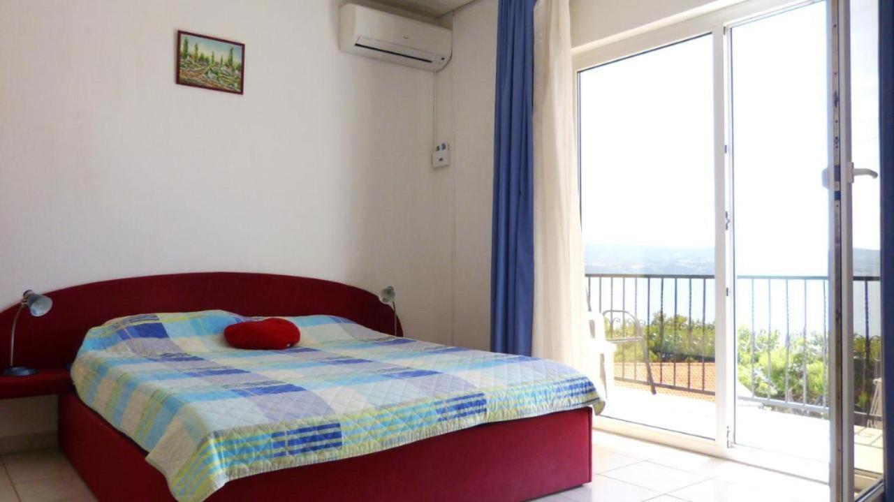 Beach Apartments Nemira Omiš Zewnętrze zdjęcie