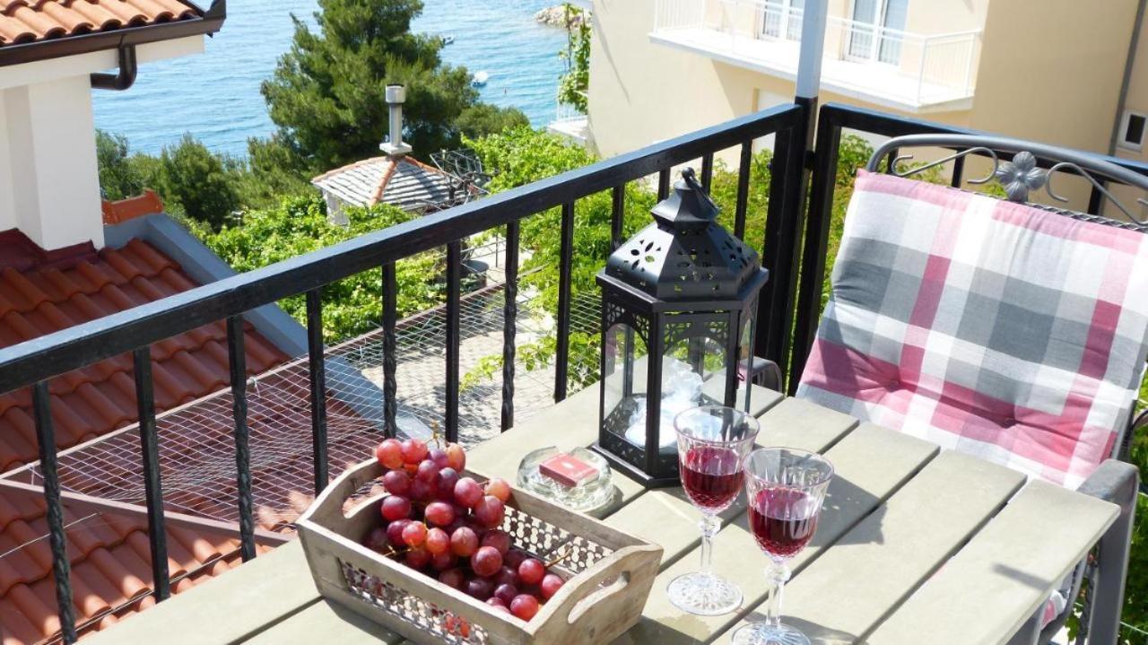 Beach Apartments Nemira Omiš Zewnętrze zdjęcie