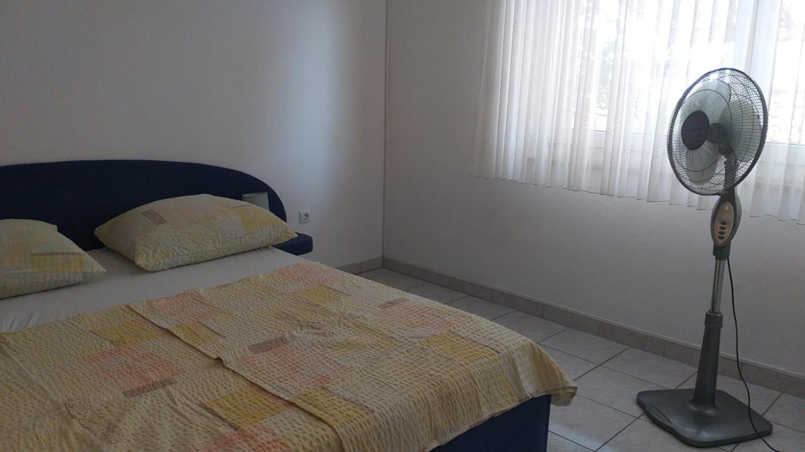 Beach Apartments Nemira Omiš Zewnętrze zdjęcie